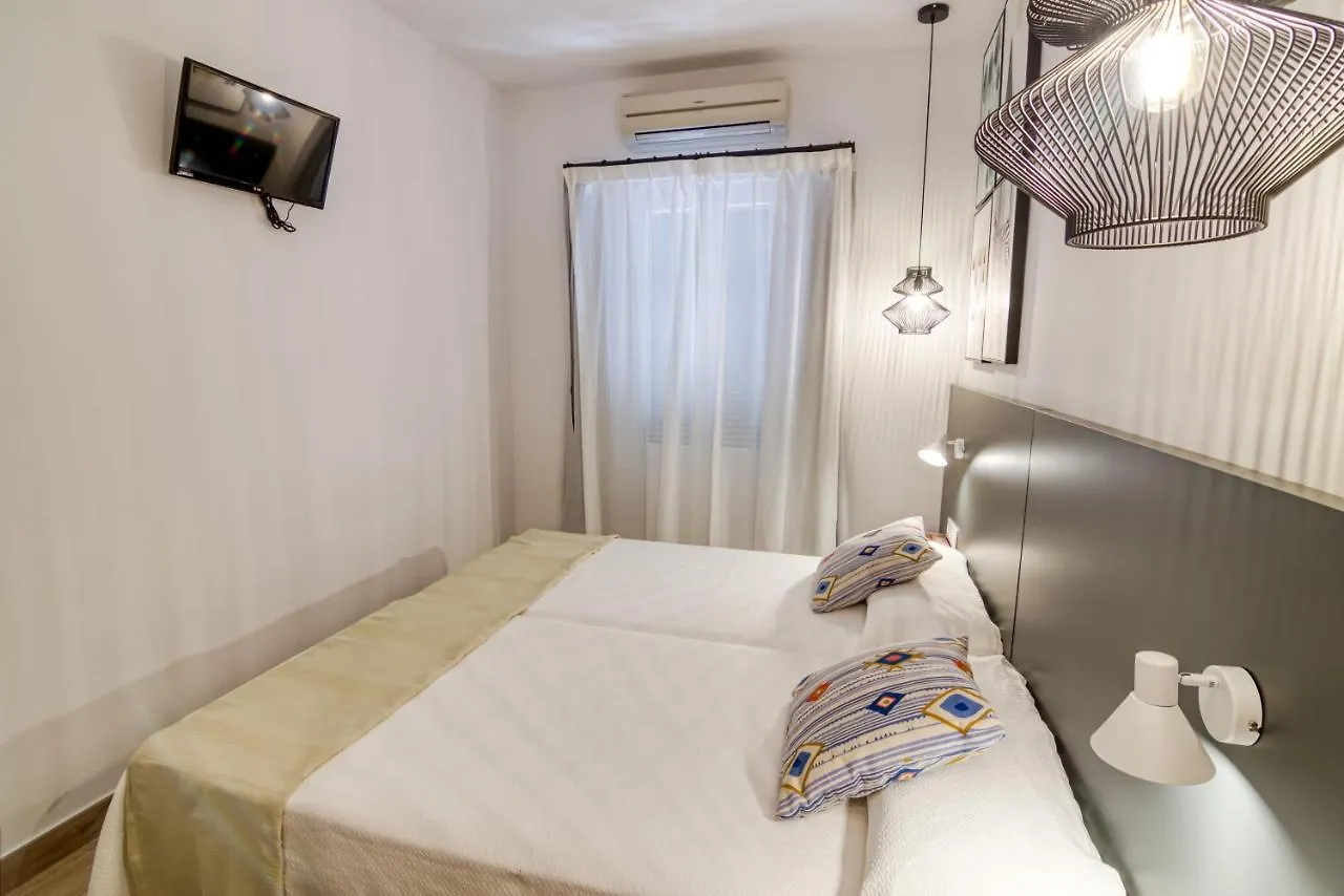 Hostal La Isla Maó  Maó (Mahón)