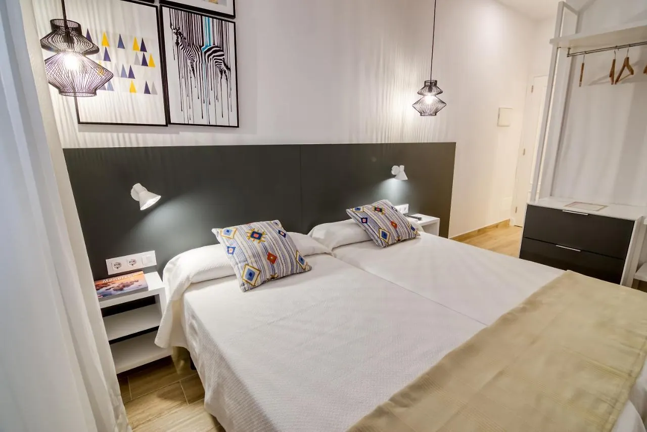 Hostal La Isla Maó  Pensión