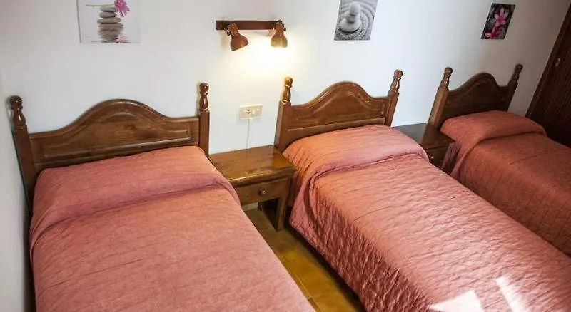 Pensión Hostal La Isla Maó