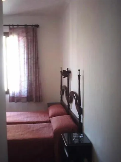 Pensión Hostal La Isla Maó