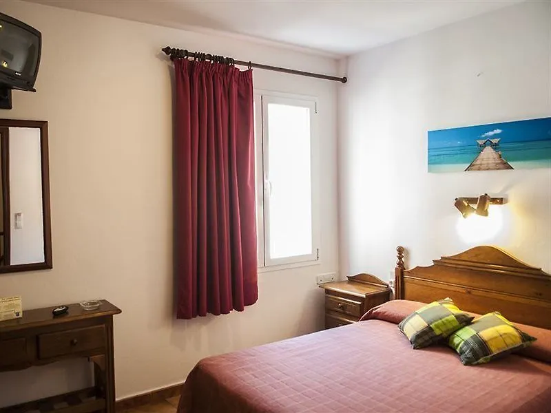 Hostal La Isla Maó  0*, Maó (Mahón) España