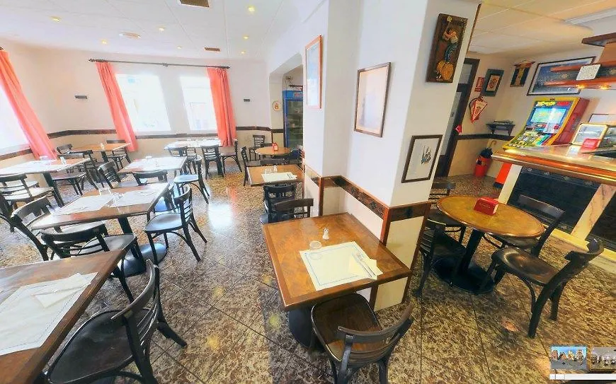 Hostal La Isla Maó  0*, Maó (Mahón)