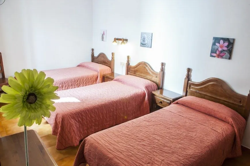 Hostal La Isla Maó  0*, Maó (Mahón) España