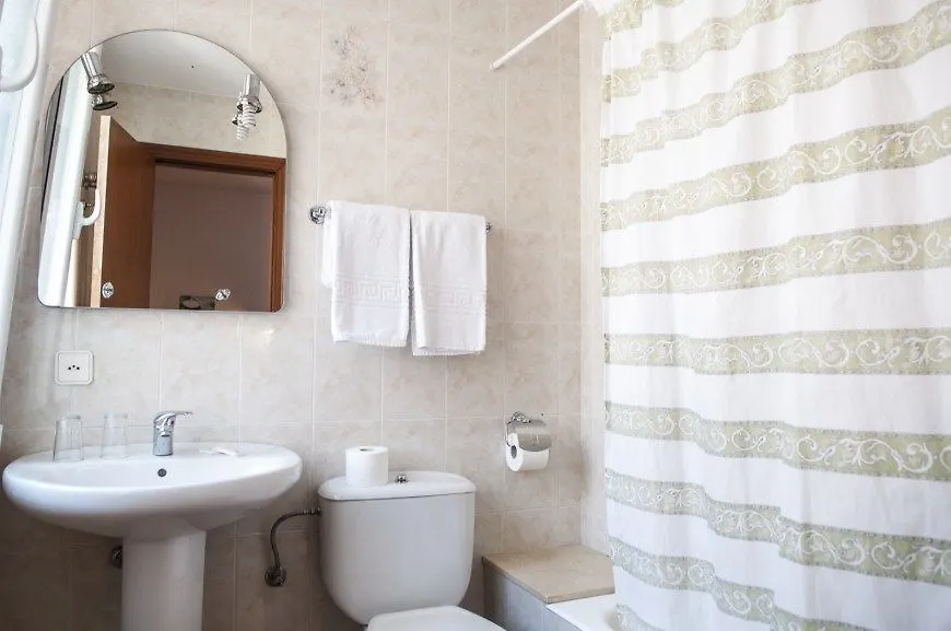 Hostal La Isla Maó