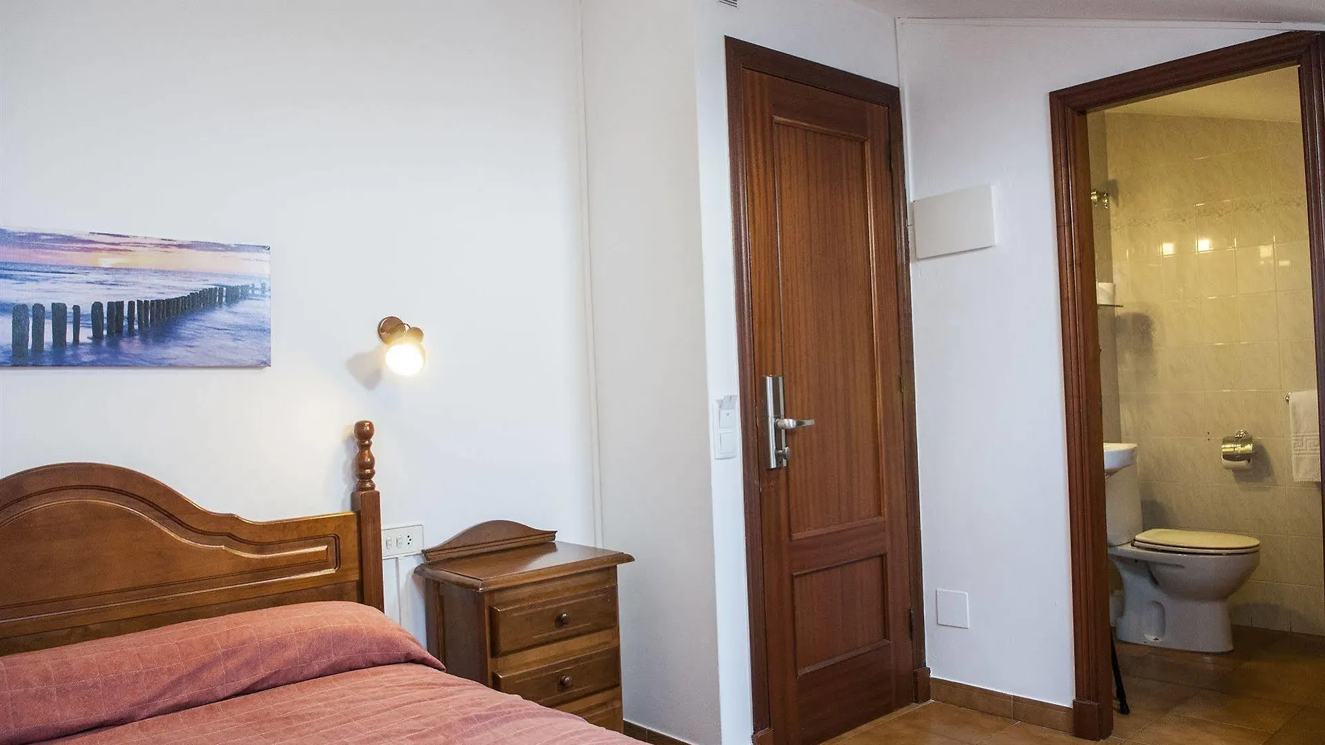 Hostal La Isla Maó  0*, Maó (Mahón)